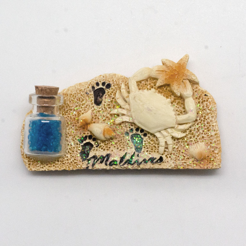 POLYRESIN MAGNET WITH CRAB AND SAND BOTTLE